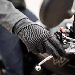 HIGH NOTE PERFORMANCE Rev'it! Bastille Women's Gloves